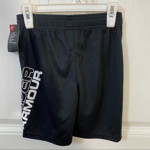 BNWT Under Armour boy shorts size 7